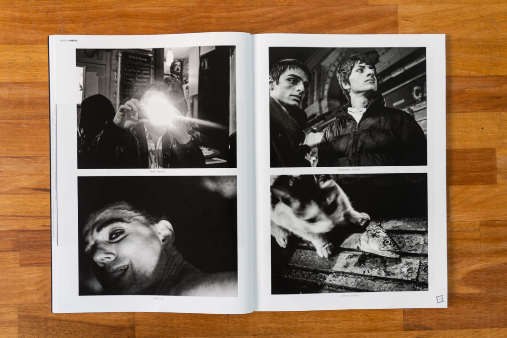 La série « Roman Noir », une auto-fiction urbaine nocturne composée de photos prises dans le quartier de Beyoglu, à Istanbul, entre 2010 et 2014, a été publiée pour la première fois sur 10 pages dans le numéro 66 (mai-juin-juillet 2020) du magazine turc de photoreportage İz co-fondé par Ara Güler.